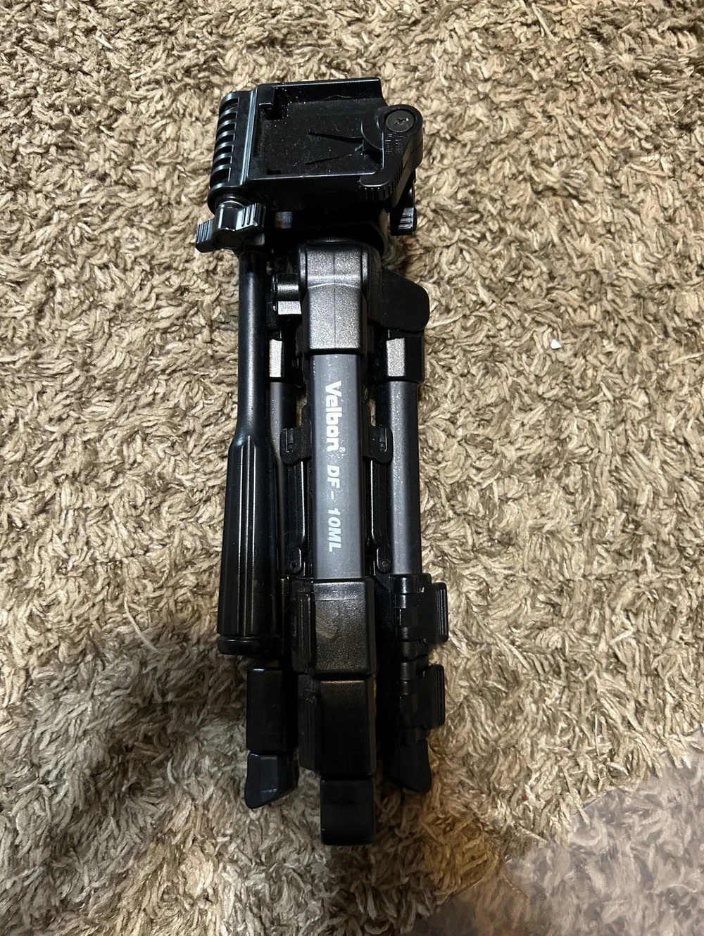 Velbon DF-10ML Compact Camera Tripod Stand